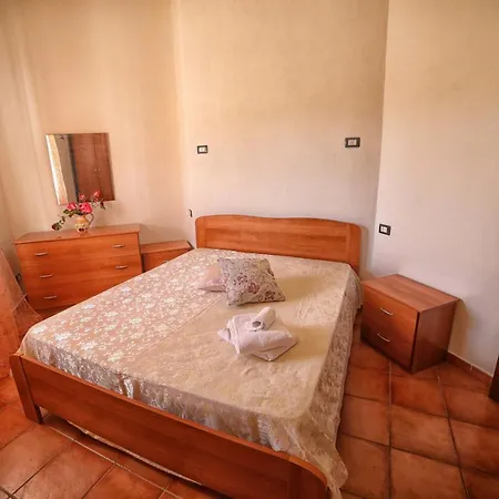 Degli Ulivi Holiday home *